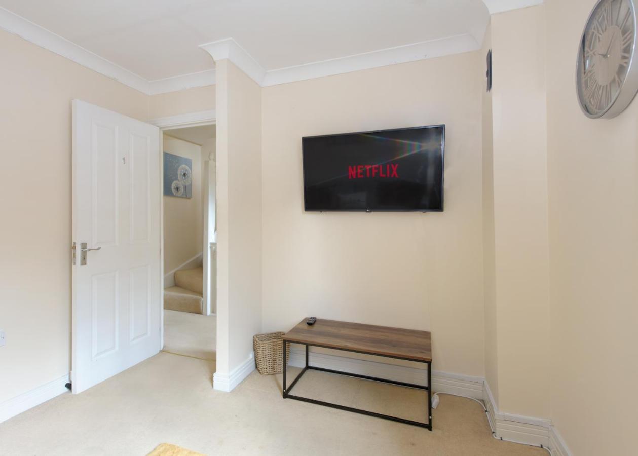 Team Accomondation With Parking, Wifi And Netflix Birmingam Exterior foto